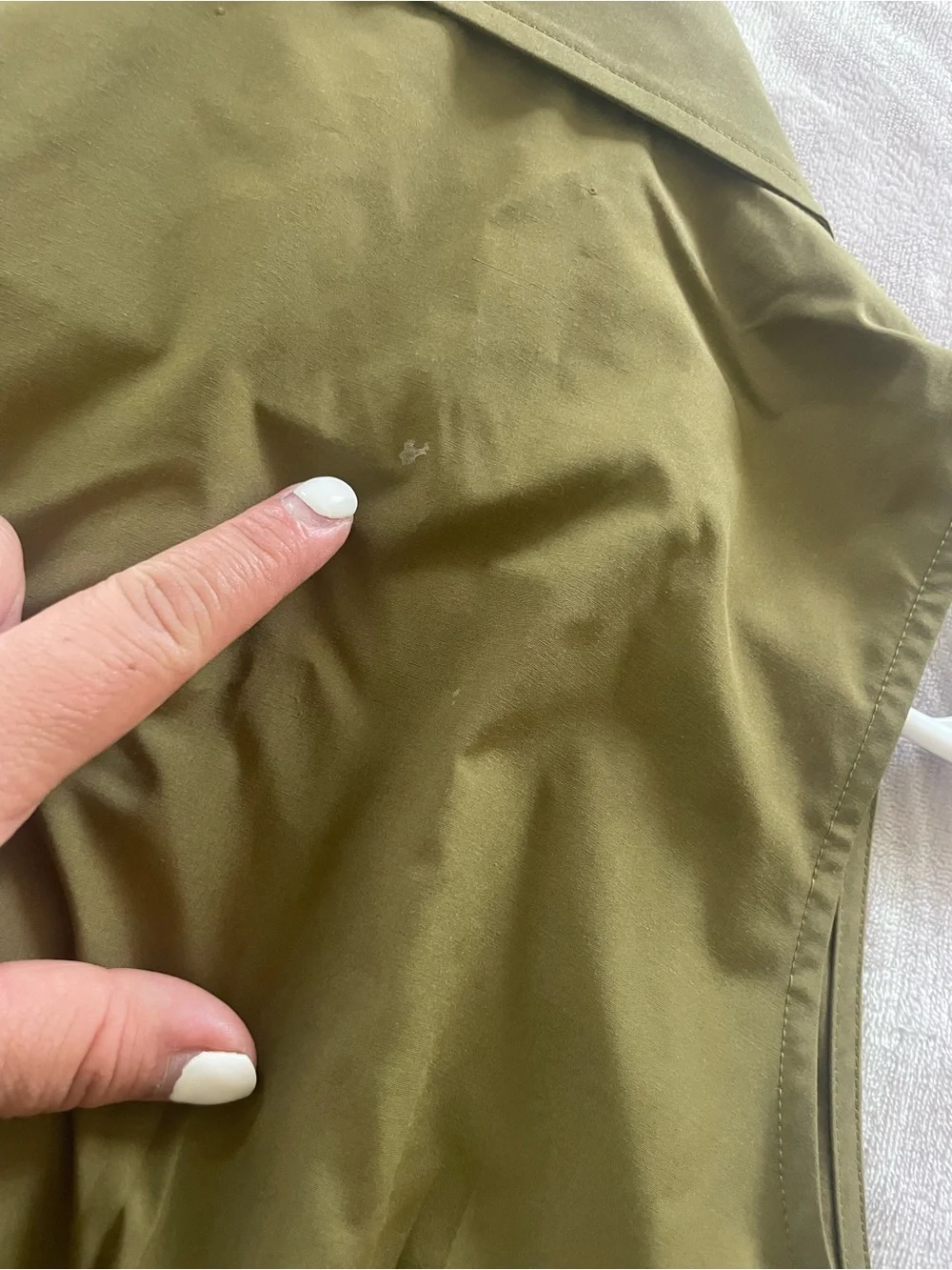 Michael Kors Olive Green Sleeveless Button-Front Crop Shirt